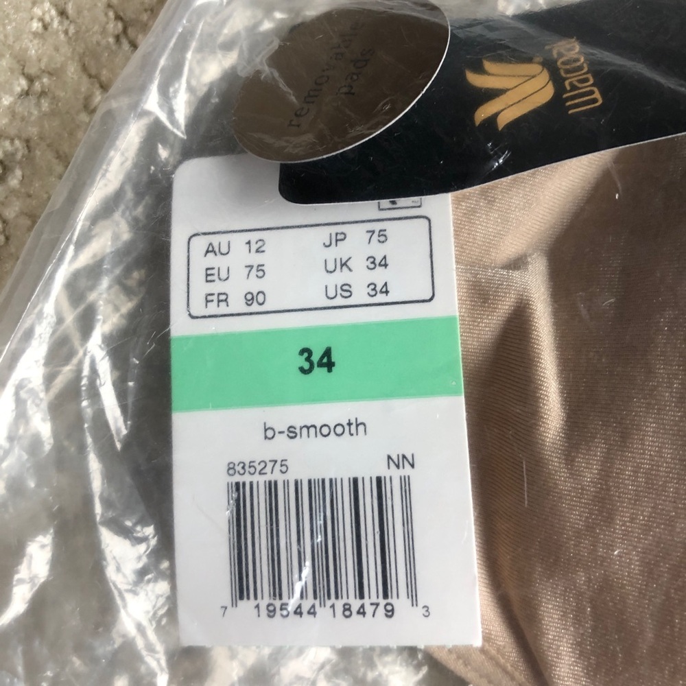 NEW WITH TAGS Wacoal b smooth nude bra 34 - Picture 3 of 5